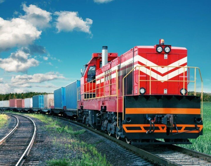 Kết Nối Đường Sắt Với Kho Bãi Miền Trung: Cơ Hội Cho Doanh Nghiệp Logistics
