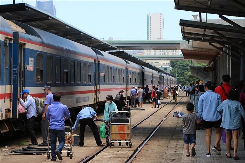 Tăng Trưởng Vận Tải Đường Sắt: Ngành Dệt May Và Nông Sản Hưởng Lợi