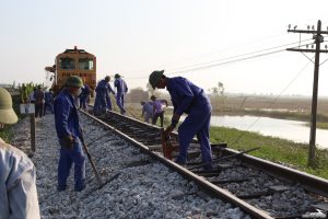 Đường sắt Việt Nam chủ động ứng phó và chạy tàu an toàn trong lũ