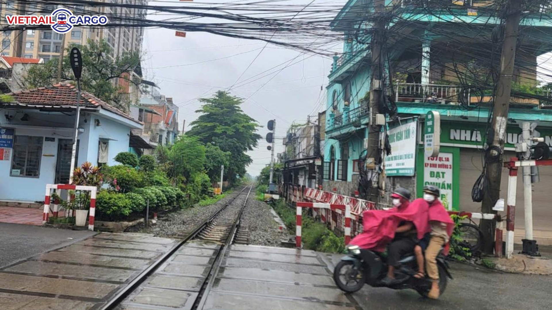 TP.HCM Phân Cấp Xã Xử Lý Vi Phạm Đất Đường Sắt