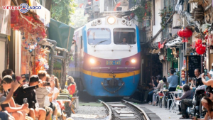 Hà Nội Giảm Chạy Tàu Qua Phố Cà Phê Đường Tàu