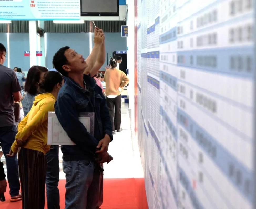 Vé Tàu Lễ Giỗ Tổ 30/4 Và 1/5 Mở Bán Vé Tàu Lễ Giỗ Tổ 30/4 Và 1/5 Mở Bán