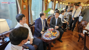 Ga Huế Và Đoàn Tàu Kết Nối Di Sản