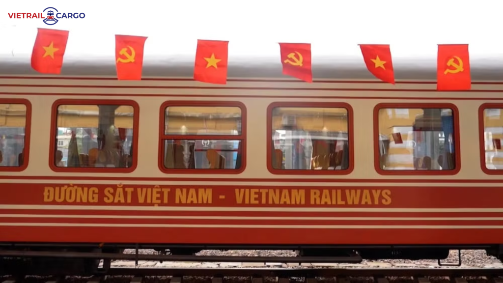 100 lượt xe buýt và đường sắt được Hà Nội tăng cường dịp lễ