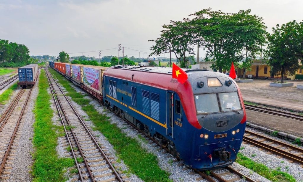 Những Mặt Hàng Phù Hợp Với Vận Chuyển Đường Sắt Quốc Tế