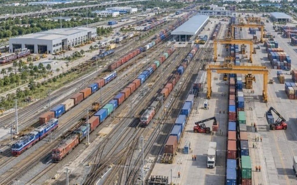 Vận tải hàng hóa đường sắt 2026 giảm sản lượng: Thách thức nào cho ngành logistics?