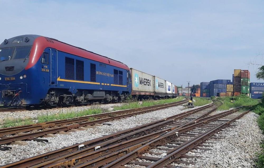 vận chuyển cà phê bằng đường sắt.